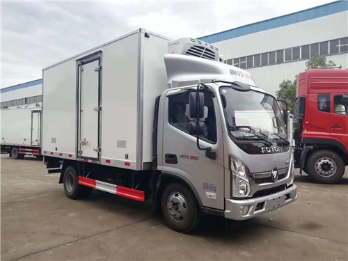 現(xiàn)有一臺福田奧鈴新捷運(yùn)4.2米冷藏車現(xiàn)車,低價(jià)虧本出售！虧本出售！