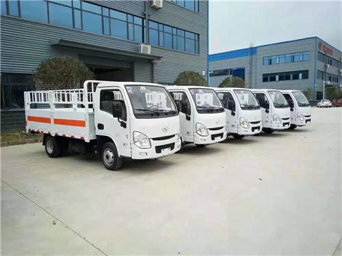 上汽躍進(jìn)S70國六易燃?xì)怏w、易燃液體、雜項(xiàng)、腐蝕品等危險(xiǎn)品廂式安檢達(dá)標(biāo)8月5日即將公示，現(xiàn)可接受預(yù)定
