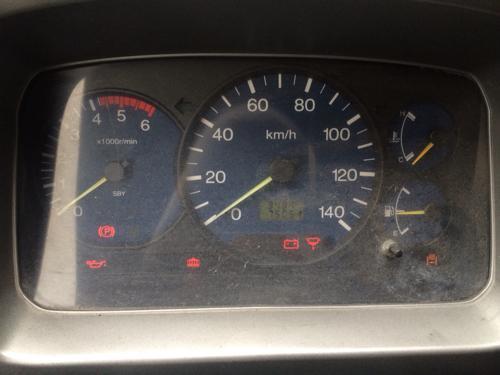 貨車發(fā)動機(jī)故障燈亮起 該怎么處理呢？
