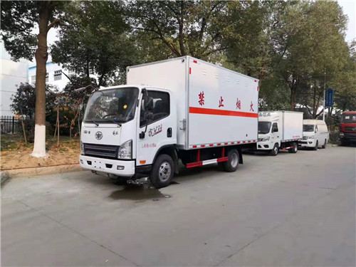 解放雜項危險品廂式運(yùn)輸車圖片展示