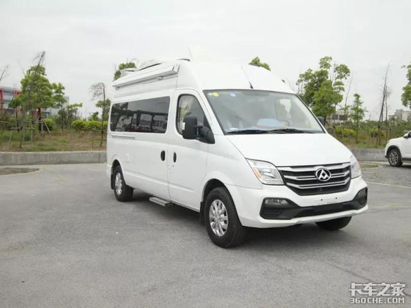 內(nèi)飾高檔！實拍定制版大通V80長軸房車
