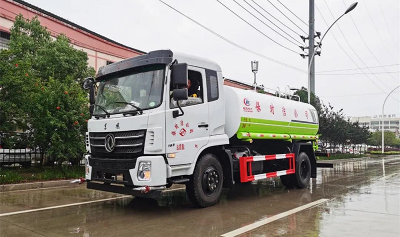 東風(fēng)商用12方國(guó)六灑水車(chē)