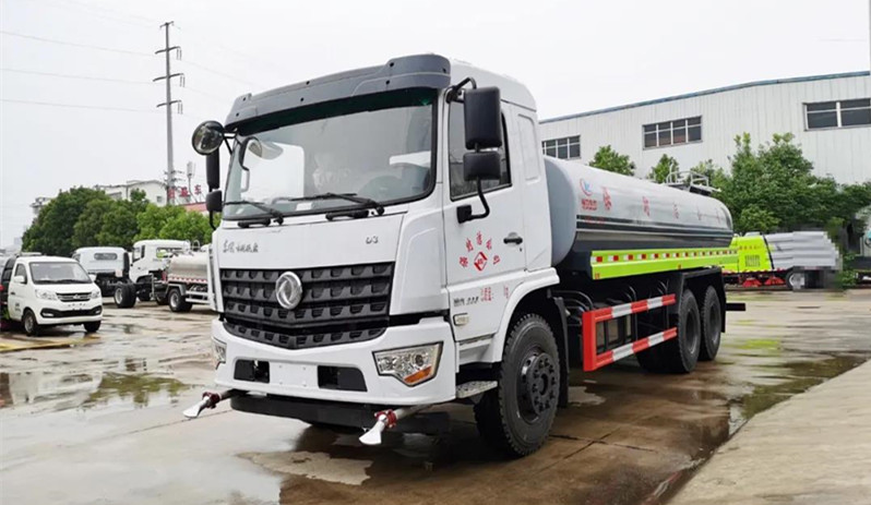 東風(fēng)專(zhuān)底19方國(guó)六灑水車(chē)圖片展示