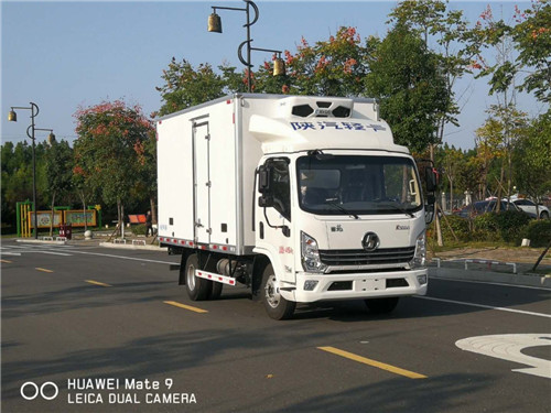 陜汽輕卡徳龍K3000國六濰柴130馬力冷藏車符合國家新規(guī)，現(xiàn)車多多，藍牌車的首選