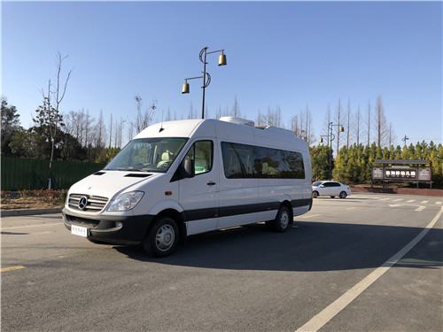 國六標準奔馳威霆商務(wù)車圖片參數(shù)介紹