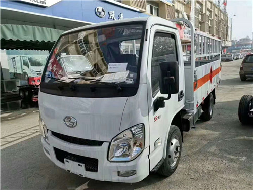 特大好消息 上汽躍進國六氣瓶運輸車北京環(huán)保已下發(fā)，可在北京上牌，暢行無阻！ (3).jpg