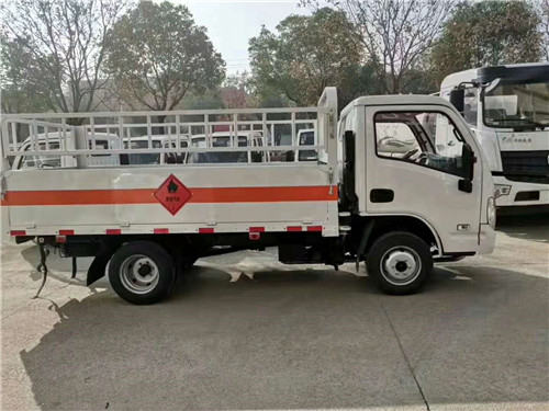 特大好消息 上汽躍進國六氣瓶運輸車北京環(huán)保已下發(fā)，可在北京上牌，暢行無阻！ (2).jpg