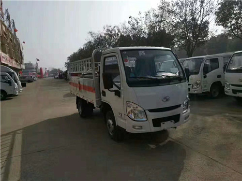 特大好消息 上汽躍進國六氣瓶運輸車北京環(huán)保已下發(fā)，可在北京上牌，暢行無阻！ (1).jpg