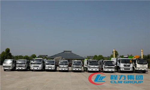  程力吊裝壓縮垃圾車專業(yè)廠，以科技創(chuàng)新為先導(dǎo)，吊裝壓縮垃圾車系列產(chǎn)品一舉成為網(wǎng)紅產(chǎn)品。